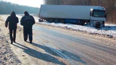 Унаслідок зіткнення з вантажівкою загинув водій легковика