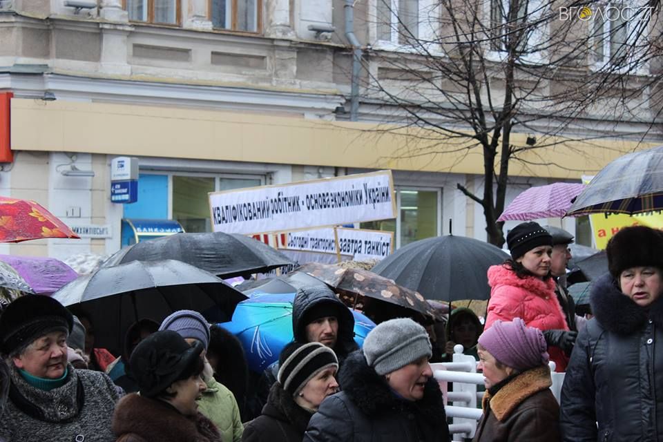 12714278_593178080832455_987400306_n