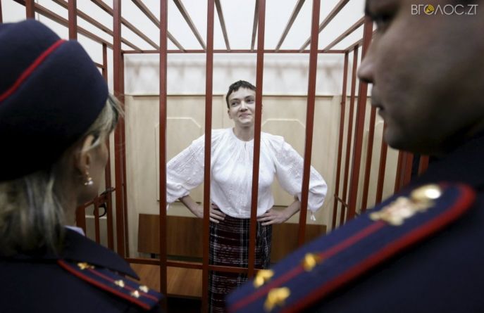 Ув’язнена льотчиця Надія Савченко надіслала листівку житомирського автора президентці Литви