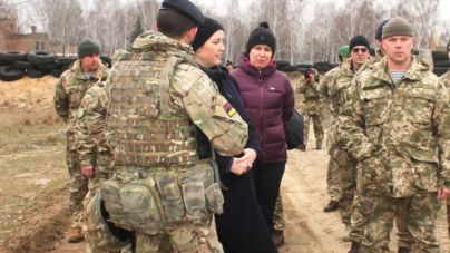 Тренування військових на Житомирщині відвідала британська делегація