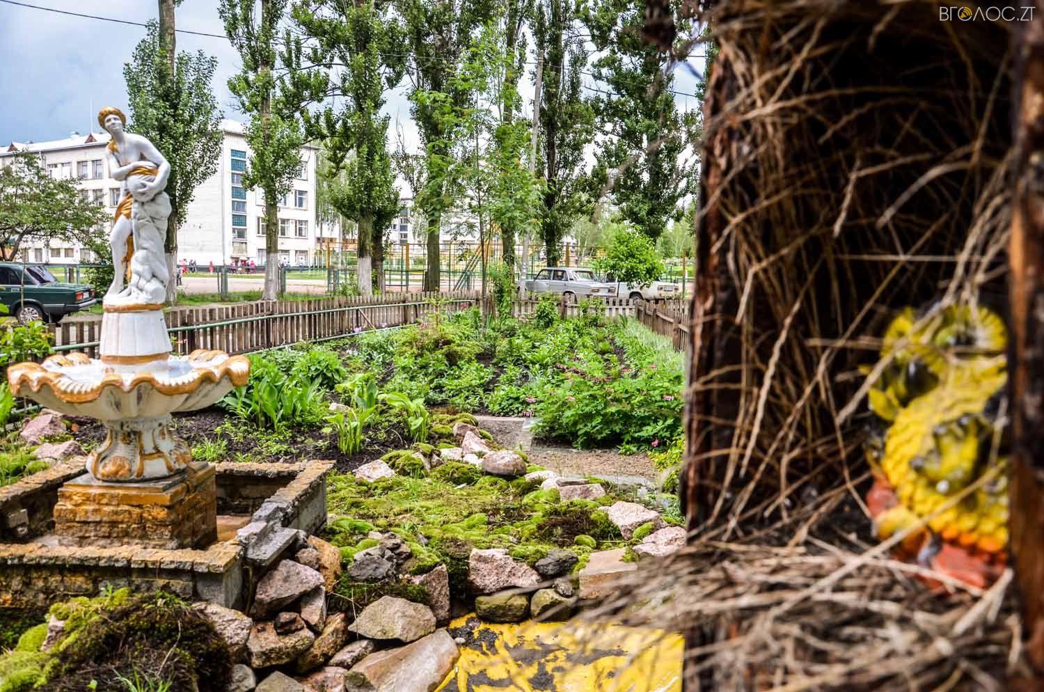 неординарний житомирський під'їзд-0392