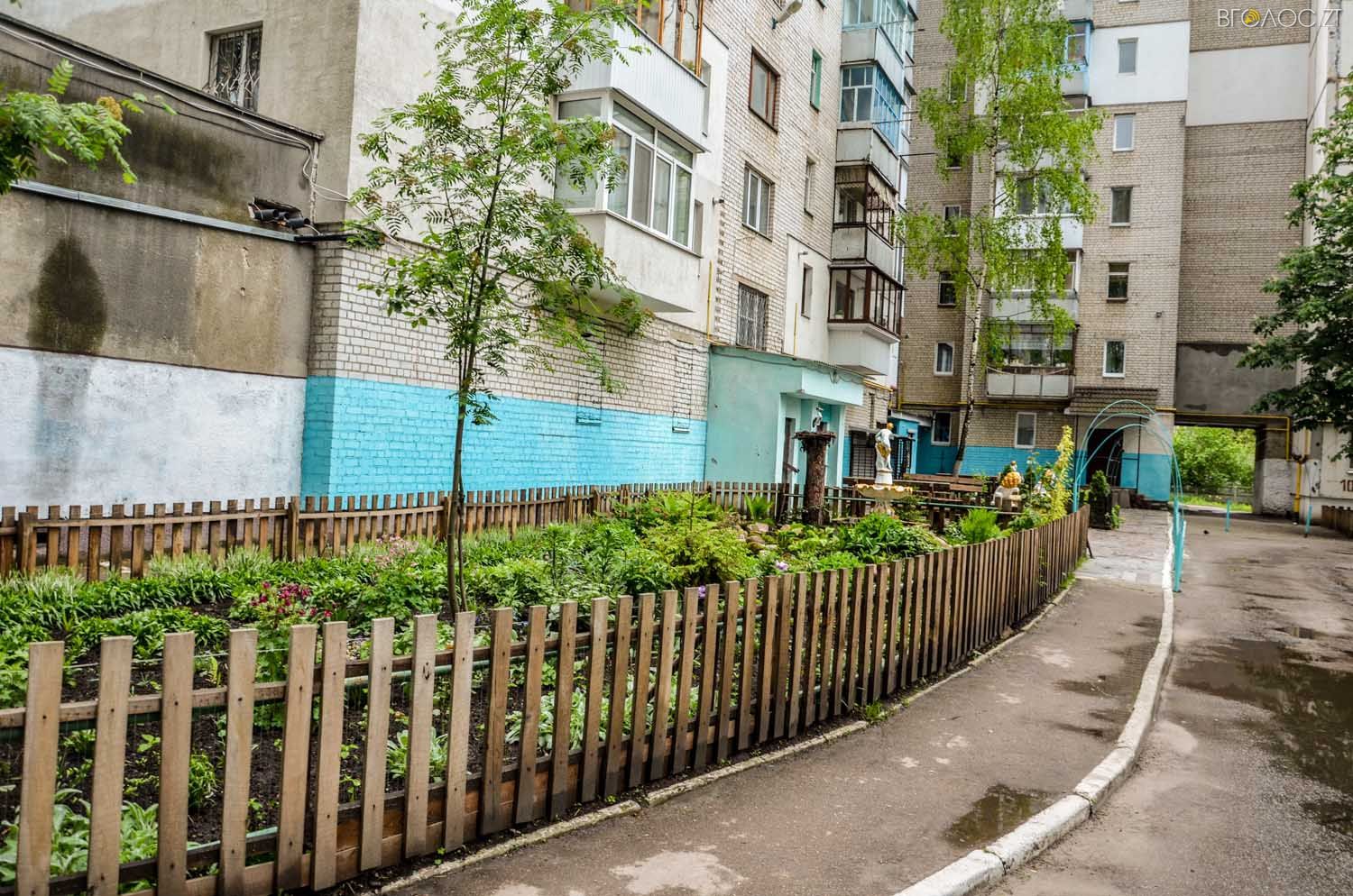 неординарний житомирський під'їзд-0410