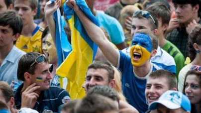 Житомиряни дивитимуться матчі Євро-2016 у «Ракушці»