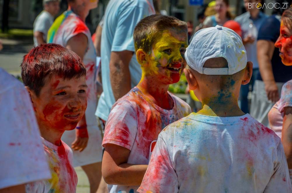 кольоровий забіг (12 из 49)