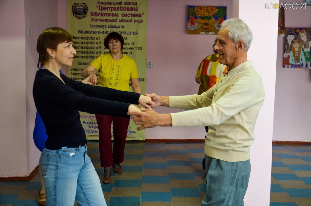 пенсіонери -0198