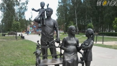 Житомирянин розпочав збір підписів «за» встановлення пам’ятника багатодітним сім’ям