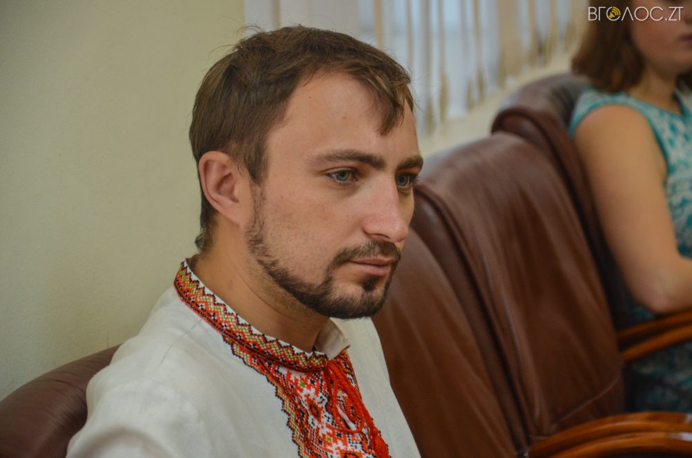 футбол (14 из 19)