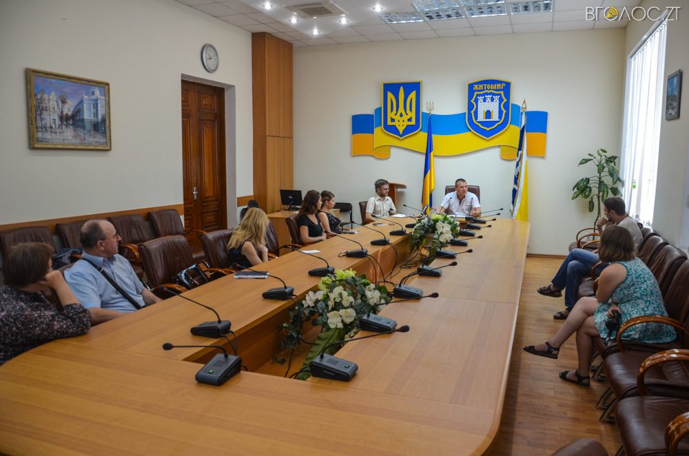 футбол (18 из 19)