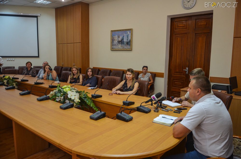 футбол (7 из 19)