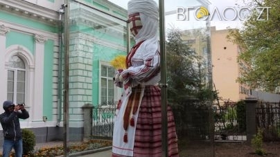 Махінації з Домом української культури повісять на цапа-відбувайла, – політолог