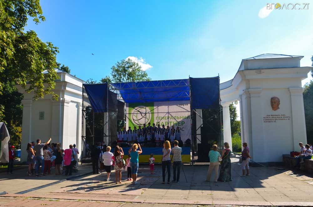 пісенний спас,ярмарок (57 из 58)