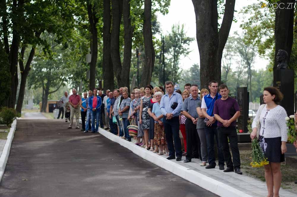 покладання квітів (13 из 40)