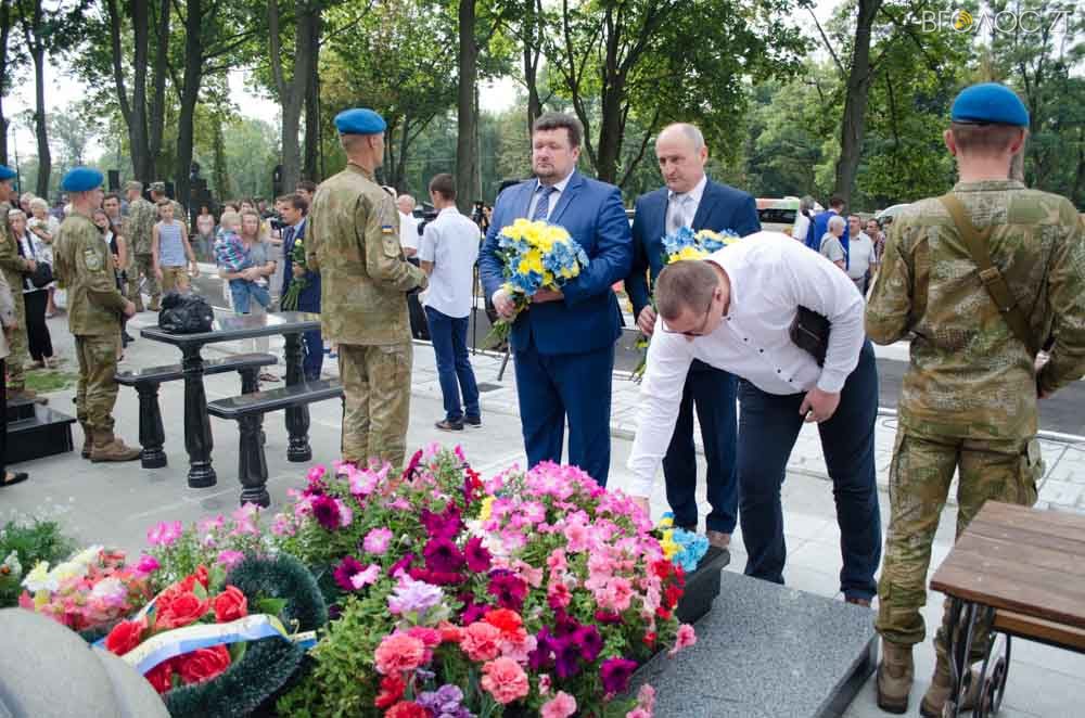 покладання квітів (25 из 40)