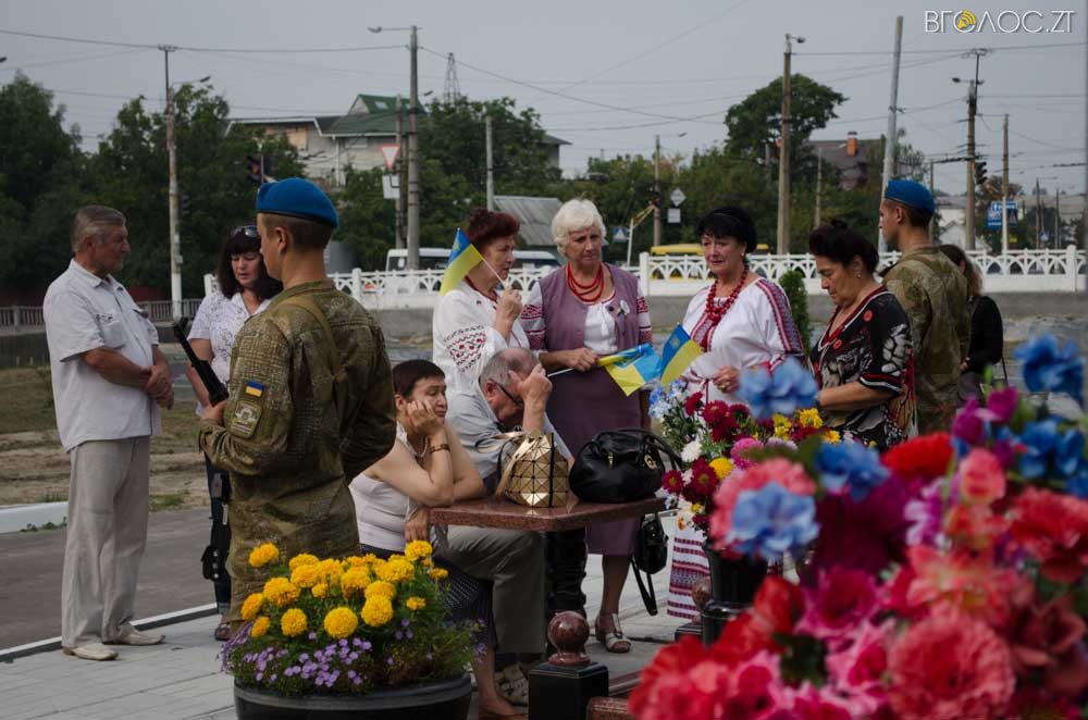 покладання квітів (38 из 40)