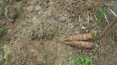 Чоловік копав картоплю, а викопав артилерійський снаряд