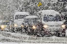 Дорожники попереджають про сильний вітер та мокрий сніг