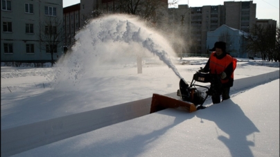 Міська рада чекає відлигу як унікальний шанс, щоб прибрати сніг
