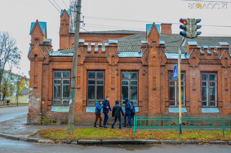 vul-stepana-bendery-24-yz-55