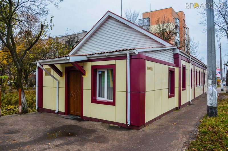 vulytsya-dombrovskogo-11-yz-85