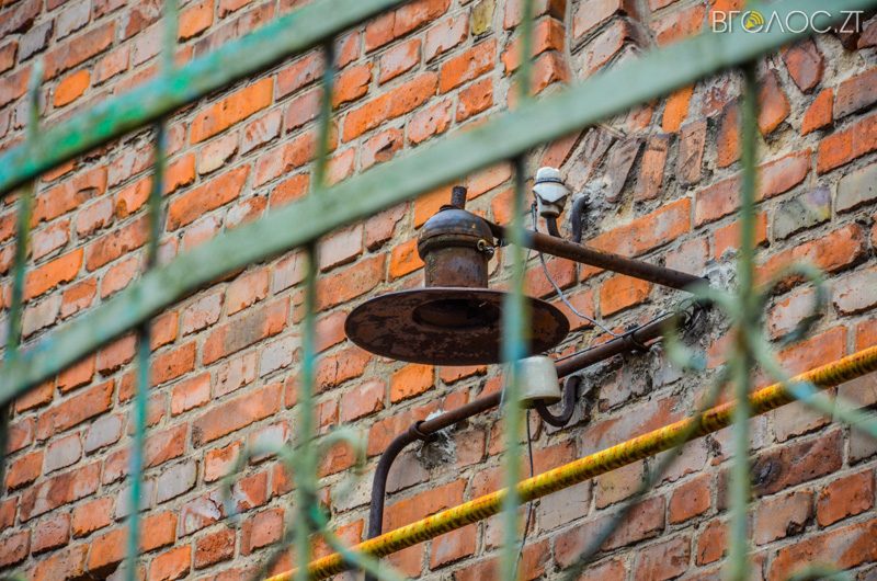 vulytsya-dombrovskogo-18-yz-85