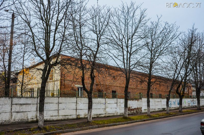 vulytsya-dombrovskogo-8-yz-85