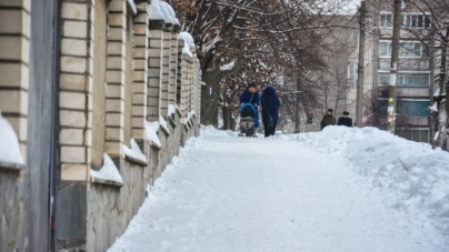 Зимова вулиця Гагаріна: фотоекскурсія Житомиром триває