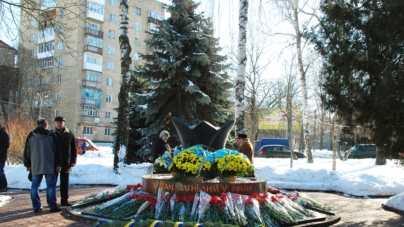 Біля “Чорного тюльпана” у Житомирі вшанували пам’ять воїнів-інтернаціоналістів (ФОТО)