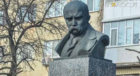 Депутати Житомирської міськради обурені, що не зможуть відзначити «шевченківські дні» (ФОТО)
