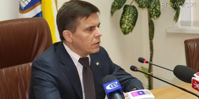 Сергій Сухомлин вп’яте перерозподілив обов’язки керівників міської ради