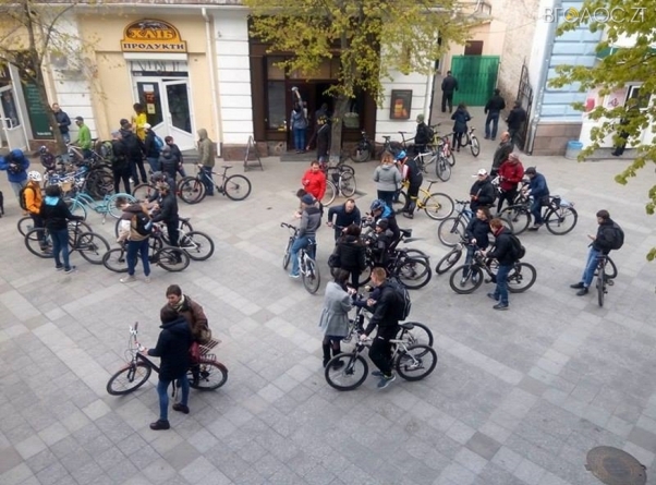 Майже 200 житомирян приїхали на роботу велосипедом (ФОТО)