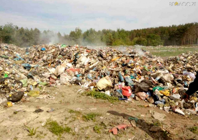 Житомирські комунальники заплатять понад мільйон за огорожу сміттєзвалища