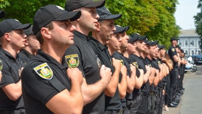 87 дільничних офіцерів та працівників кримінальної поліції у Житомирі склали присягу (ФОТО)