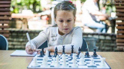 Житомирських дітей навчатимуть грі у шахи