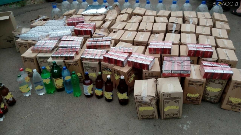 На Житомирщині викрили групу ділків, які організували розповсюдження фальсифікованого алкоголю (ФОТО)