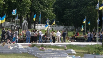На Смолянському кладовищі знову висадять дуби пам’яті загиблих десантників
