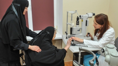 На Житомирщині зробили операцію з відновлення зору 106-річній монахині