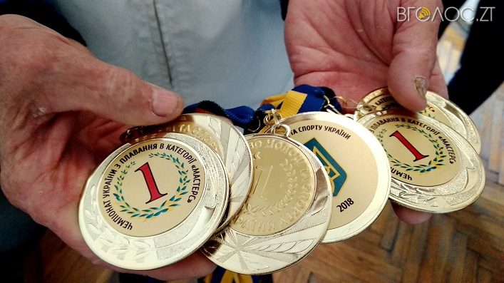 85-річний житомирянин встановив 3 рекорди на Чемпіонаті України з плавання