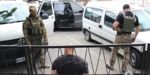 У Житомирі в «Mercedes-Benz» бердичівлянина знайшли бойову гранату