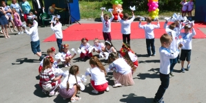 На Корбутівці депутати влаштували свято для дітей і їх батьків (ФОТО)