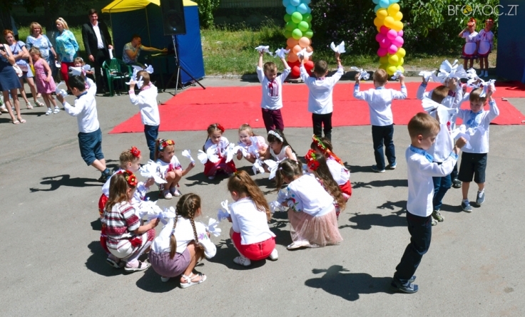 На Корбутівці депутати влаштували свято для дітей і їх батьків (ФОТО)