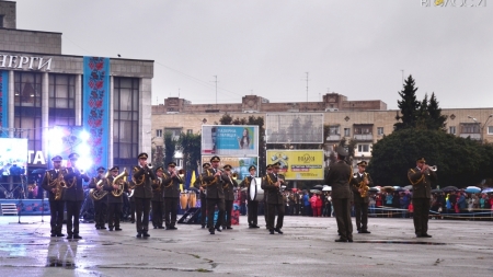 «Ми єдині!»: у Житомирі відбувся фестиваль військових духових оркестрів (ФОТО)