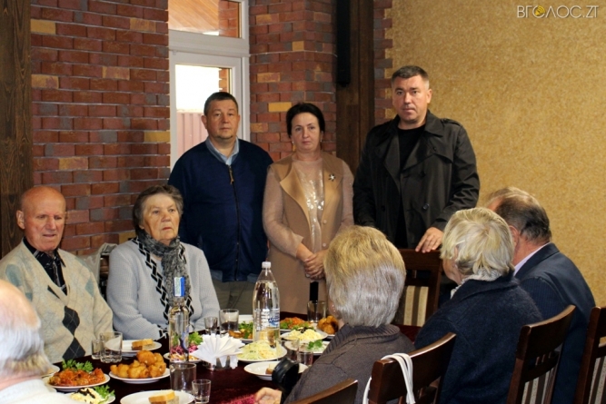 Депутати фракції «Батьківщина» привітали зі святом людей поважного віку