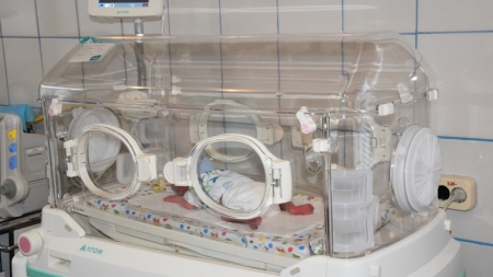 У Коростишівській лікарні придбають інкубатор для немовлят