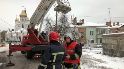 У Житомирі вогнеборці врятували 5 чоловік та загасили імітовану пожежу в готелі