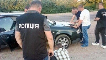 На Житомирщині поліцейські вилучили у наркоділків понад 200 кілограмів «товару»