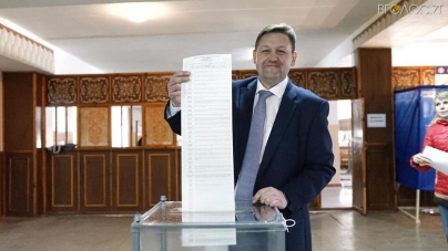 Губернатор Житомирщини під час голосування порушив закон