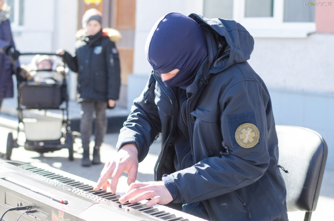 Музичний символ Революції Гідності Piano Extremist презентував у Житомирі свій альбом