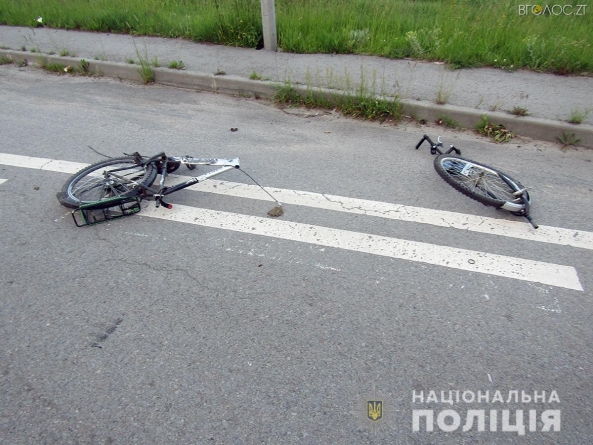 На автошляху Київ-Чоп у Новоград-Волинському районі загинув пішохід