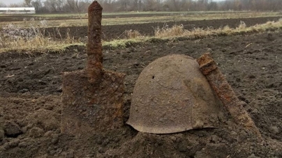 Бердичівський район: на сільських городах пошуківці знайшли останки трьох солдат
