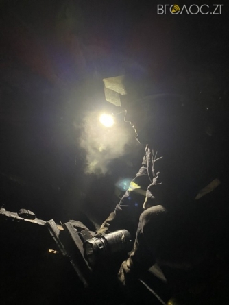 Житомир: 15 вогнеборців боролися із пожежою. Вдалося врятувати чоловіка